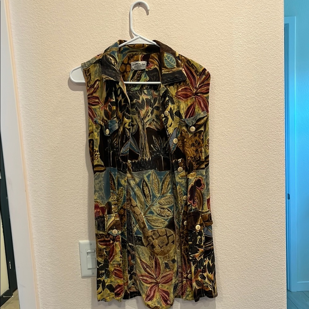80a Floral vintage vest